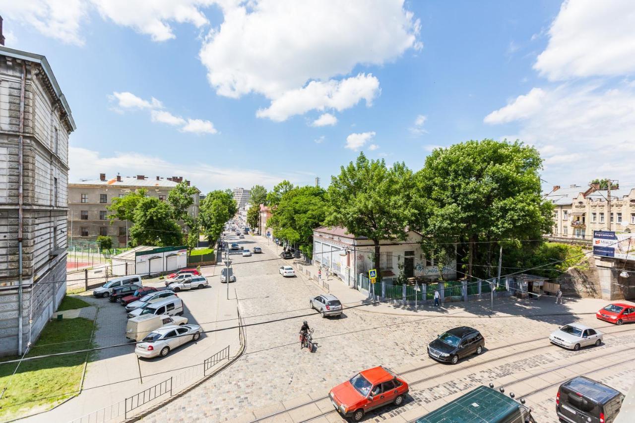 Сучасна Квартира По Вул Дарії Гусяк 9 Біля Краківського Leopoli Esterno foto